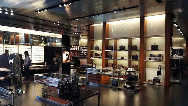 PRADA Outlet