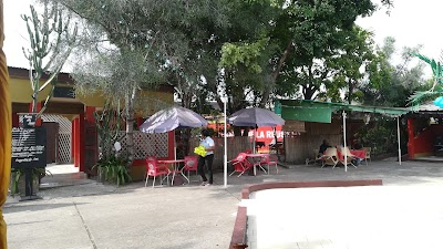 Photos of La D&eacute;tente