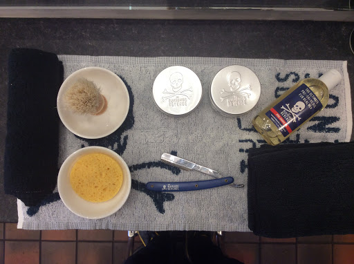 DAVE’S BARBERSHOP Gallery - United Kingdom