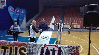 Pallati i sportit "Asllan Rusi"