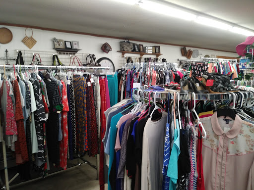 Girlfriends Consignment Gallery - United States