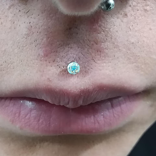Studio Piercing Polacca - Visual