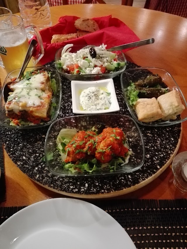 Tazza Espresso - Wine bar & Bistro
