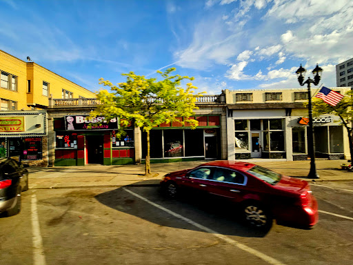 Bugsy's Speakeasy - Visual