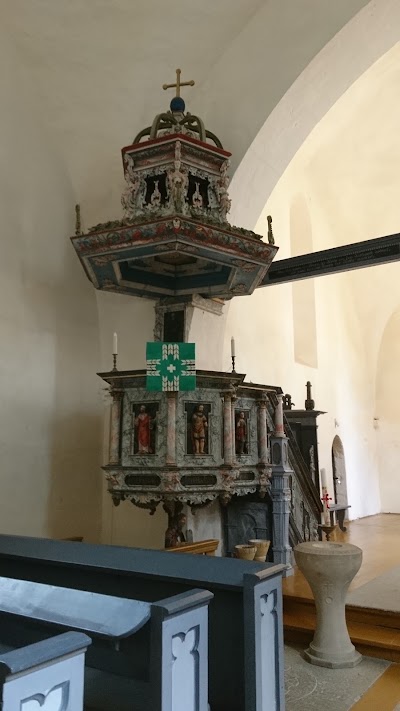 Photos of J&auml;rva-Jaani kirik