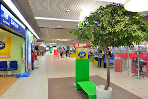 Photo n°13 de Centre commercial Carrefour Sens Voulx à Sens (Restaurant)