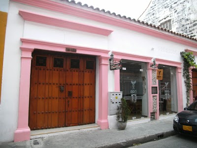 Photos of ADN Caf&eacute;