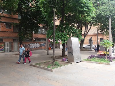 Photos of mon y velarde Park