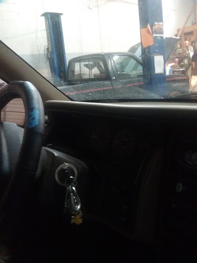 D & W Auto Repair - Thumbnail