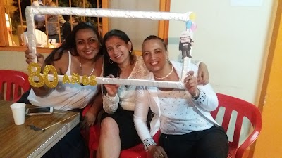 Photos of El Tierrero
