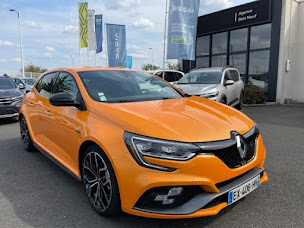 Photo n°5 de Bois Neuf Automobiles à La Ville-aux-Dames (Magasin de pneus)