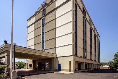 Photos of Comfort Suites At Woodbridge