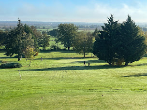 Photo n°4 de Golf Saint-Pourçain sur Sioule - Briailles à Saint-Pourçain-sur-Sioule (Club de golf)