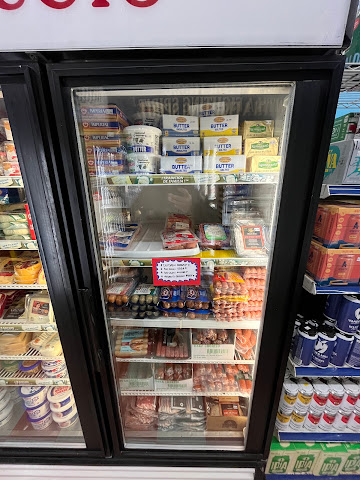 Puerto Rico Food & Liquors by null