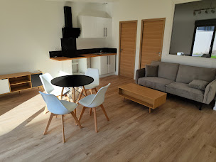 Photo n°22 de LEMAIRE - Entreprise de TRAVAUX de rénovation générale - Peintre en bâtiment 93,94,75,77 à Noisy-le-Grand (Service de pose de parquet)