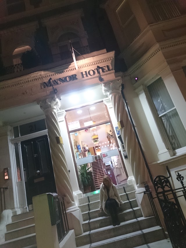 Manor Hotel