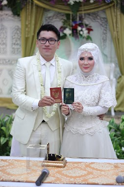 Widya's Griya Pengantin, Author: risca firmani