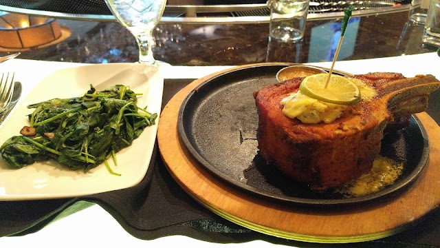 Perry's Steakhouse & Grille