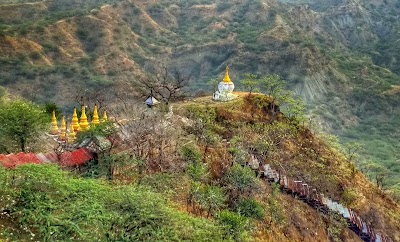 Photos of Tant Kyi Taung Pagoda