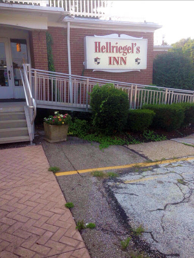 Hellriegel's Inn - Visual