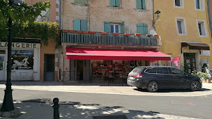 Photo n°5 de SPAR à Saint-Saturnin-lès-Apt (Supérette)