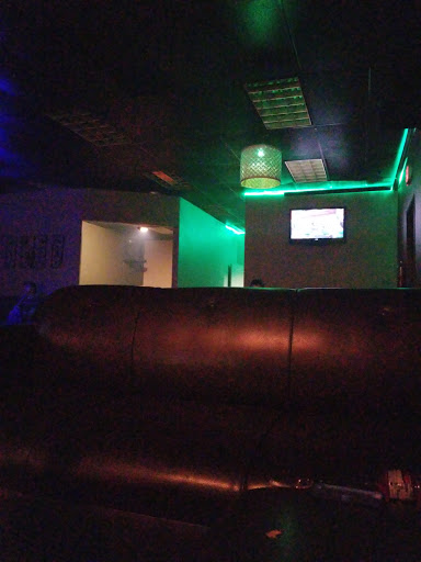 Clouds Hookah Lounge - Thumbnail