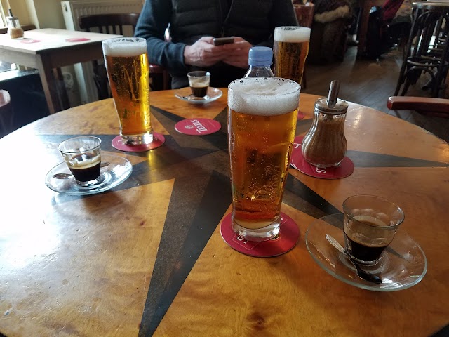 Cafe de barones