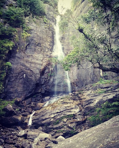 Photos of BambaraganOya Waterfall