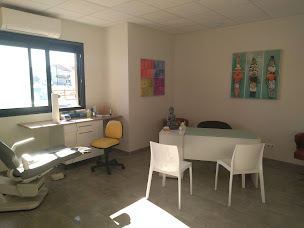 Photo n°1 de Poirot Lory à Ouveillan (Podologue)