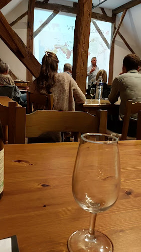 Charvins openingstijden