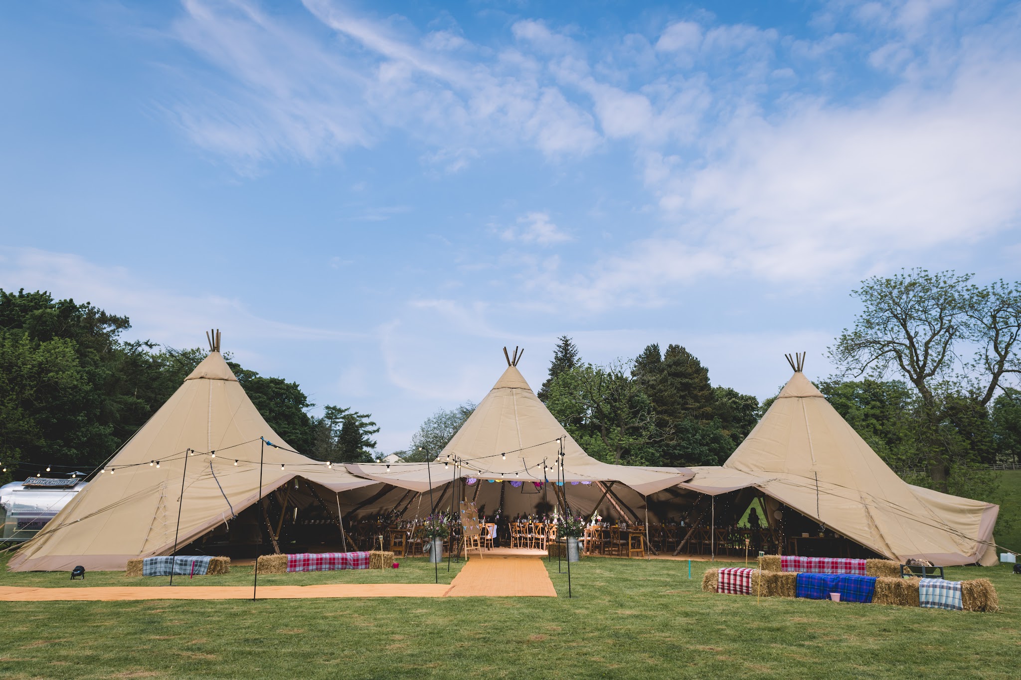 Sian Chaplin Events - Decorators - photo 1