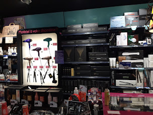 Photo n°10 de La Boutique du Coiffeur à Rouen (Boutique de santé et beauté)