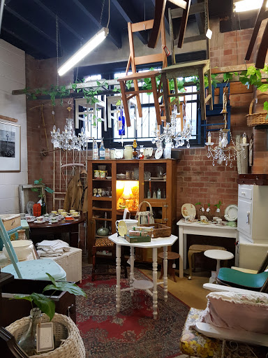 Newfarm Antique Centre - Thumbnail