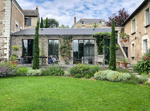 Photo n°9 de PISCINE PAYSAGE 44 & Piscines Carré Bleu à Nantes et Haute-Goulaine à Haute-Goulaine (Service d'élagage)