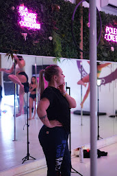 Photo n°6 de Pole Dance Côte Basque Anglet à Anglet (École de danse)