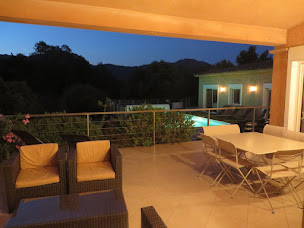 Photo n°24 de Villa Les Oliviers à Zonza (Piscine)