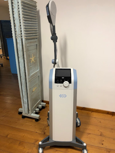 Opinii despre "Achillion" Mykonos Physical Therapy Clinic - Πρότυπο Κέντρο Φυσικοθεραπείας "ΑΧΙΛΛΕΙΟΝ" în Μύκονος - Φυσικοθεραπευτής