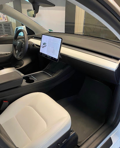 Showroom Shine LLC - Thumbnail