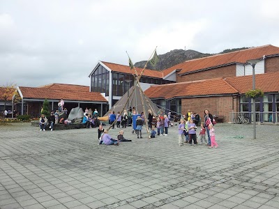 Photos of Tysv&aelig;rtunet badeanlegg