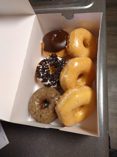 DO Dah's Donuts - Visual