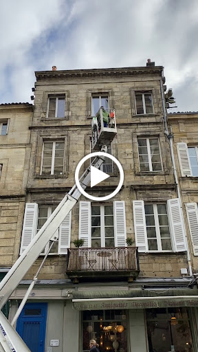 Photo de Couvreur bordeaux 33 à Mérignac (33700)