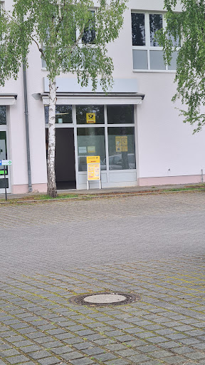 DHL und Post