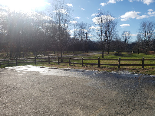 Twin Brooks Park - Parking Lot - Thumbnail