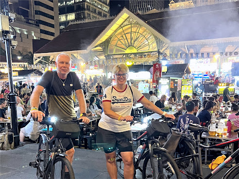 Let's Go Tour Singapore by null