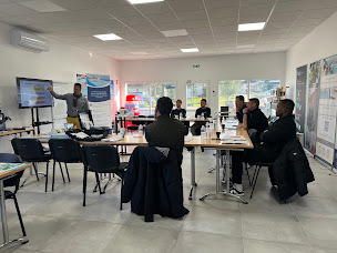 Photo n°2 de W Formation Expertise Piscine à Saint-Maixant (Centre de formation)