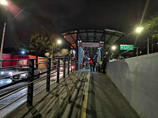 Metrobus Ayuntamiento