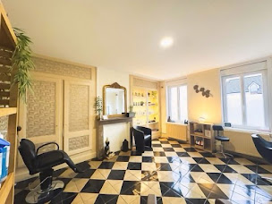 Photo n°1 de Géraldine Verron à Éperlecques (Salon de coiffure)