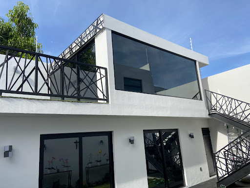 Low Price Auto Glass and Window Tinting - Thumbnail