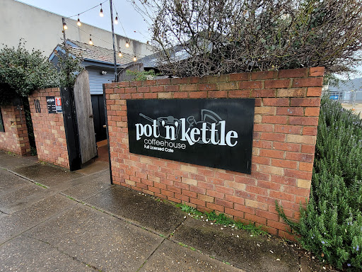 Pot 'n' Kettle Coffee House - Thumbnail
