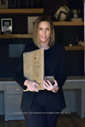 Kassi Bell- Back Porch Realty Gallery - United States
